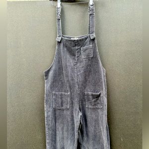 Buykud  grey Corduroy Overalls - women’s large